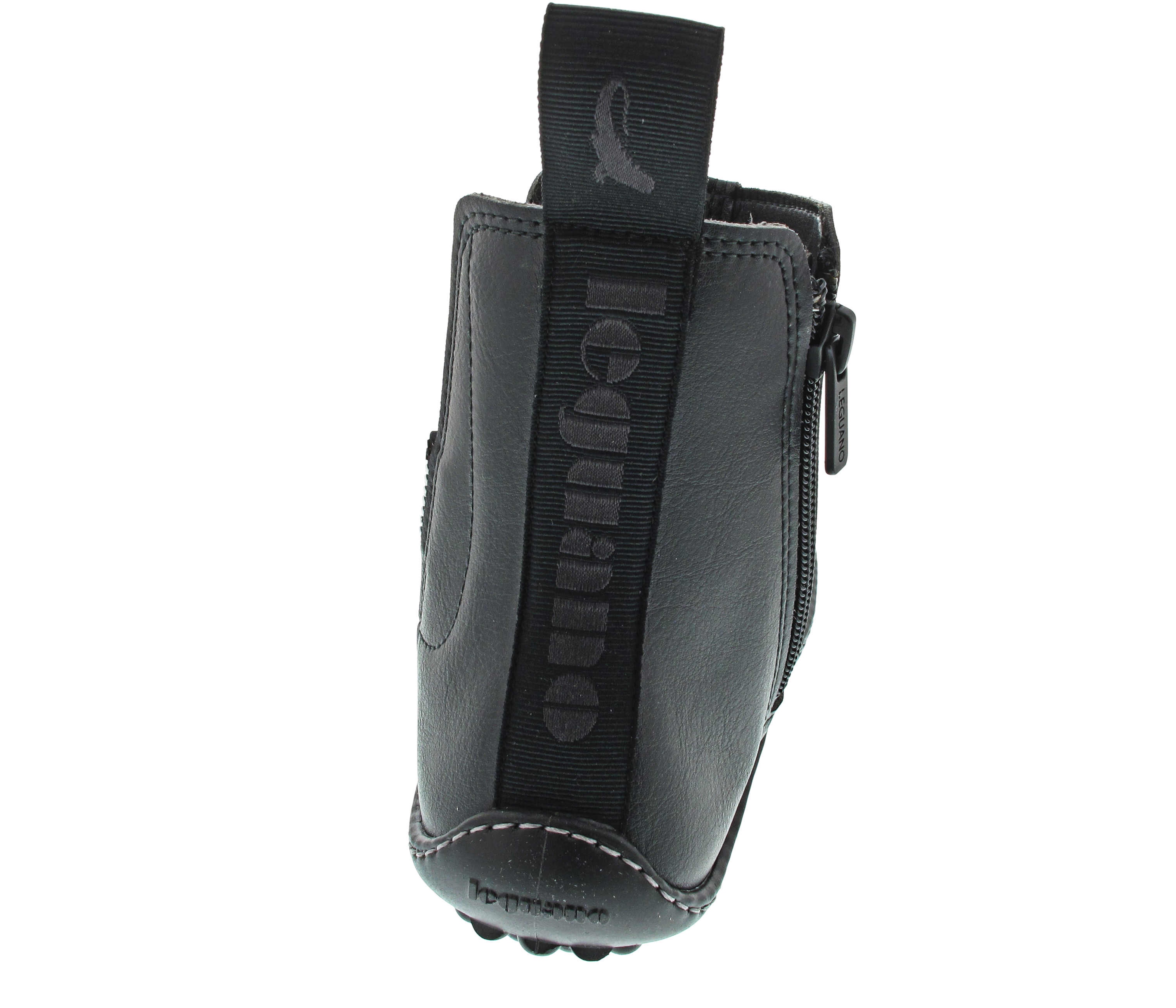 Leguano Bareboot