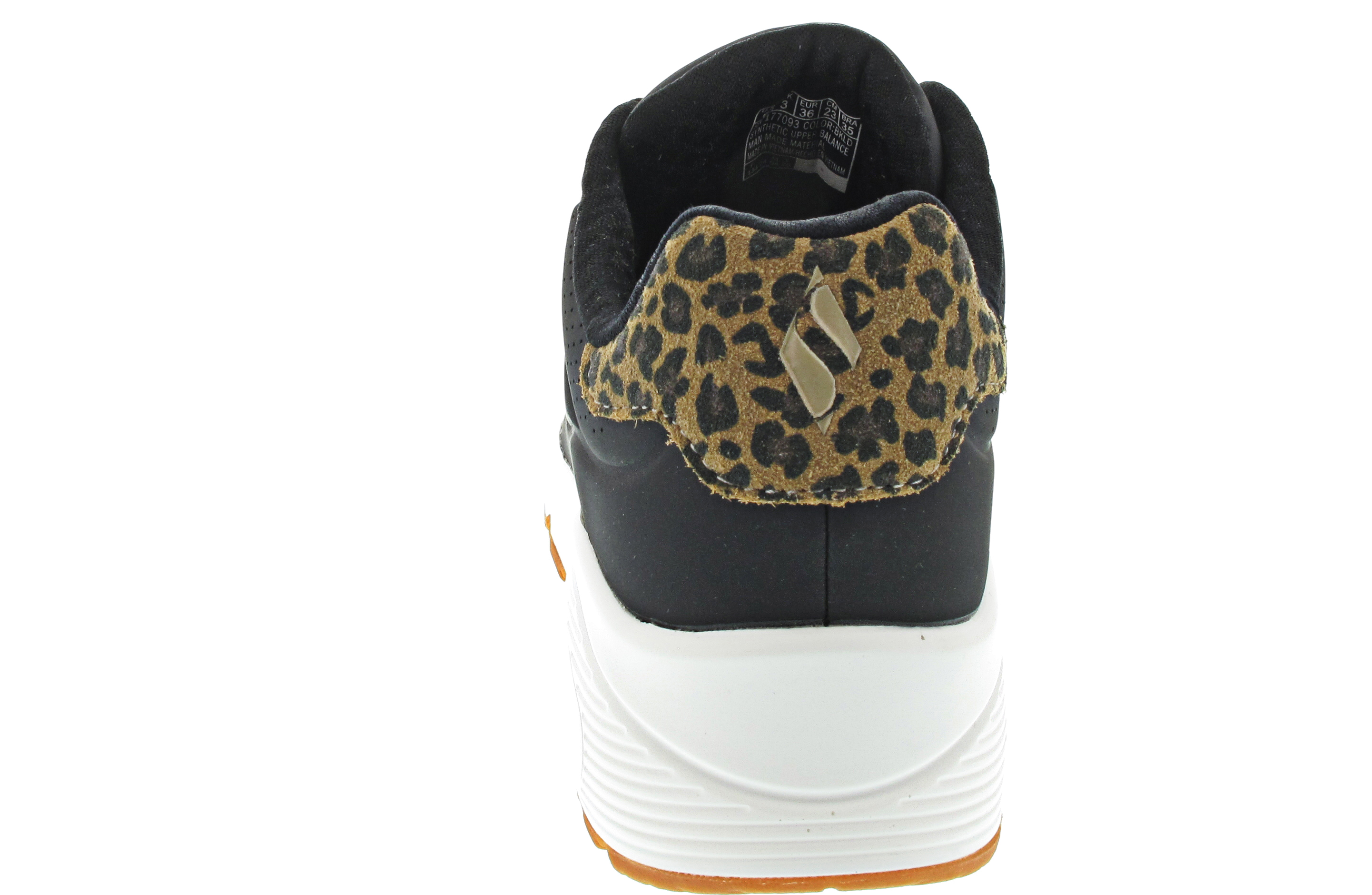 Skechers Uno