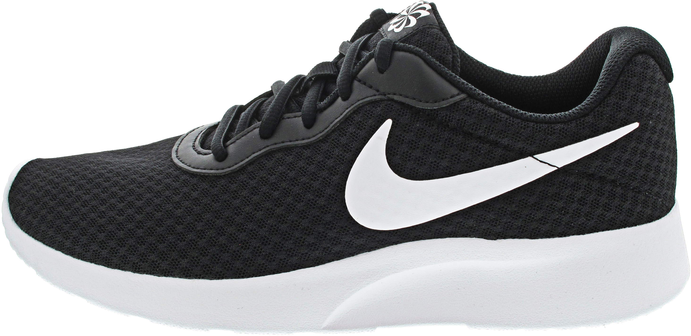 Nike Tanjun